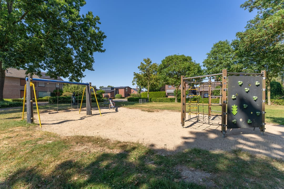 Photo 38 of Drs J. Lebensstraat 16