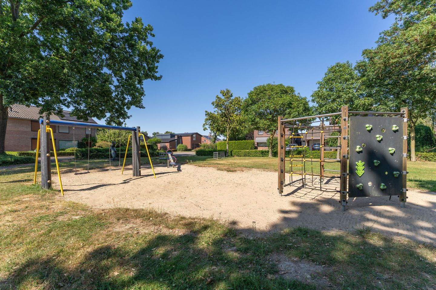 Photo 34 of Drs J. Lebensstraat 16