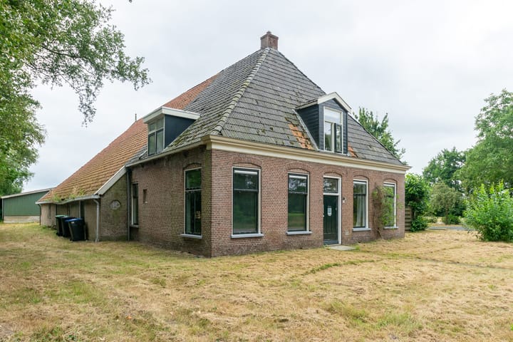 Tjalling Harkeswei 34, Lippenhuizen