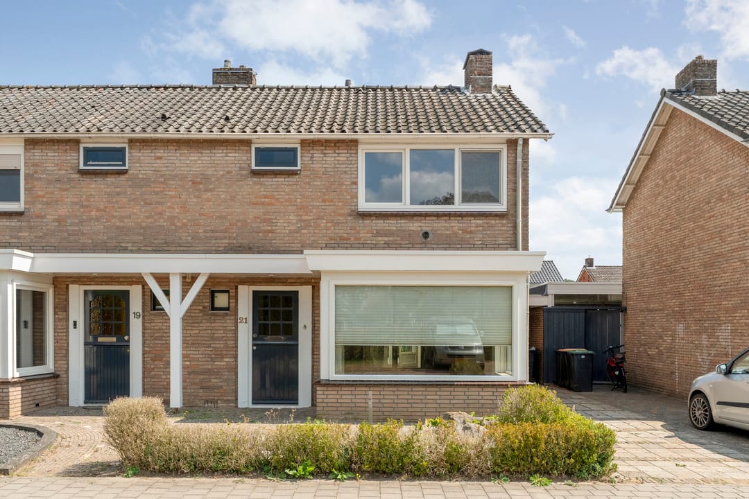 Photo 1 of Thonies van der Borchstraat 21