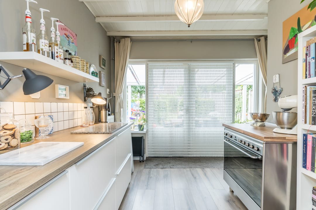 Photo 17 of Overbroekerstraat 25