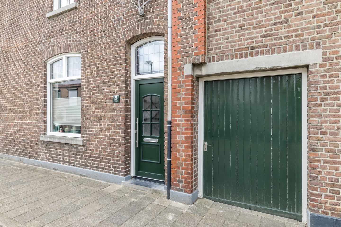 Photo 49 of Overbroekerstraat 25