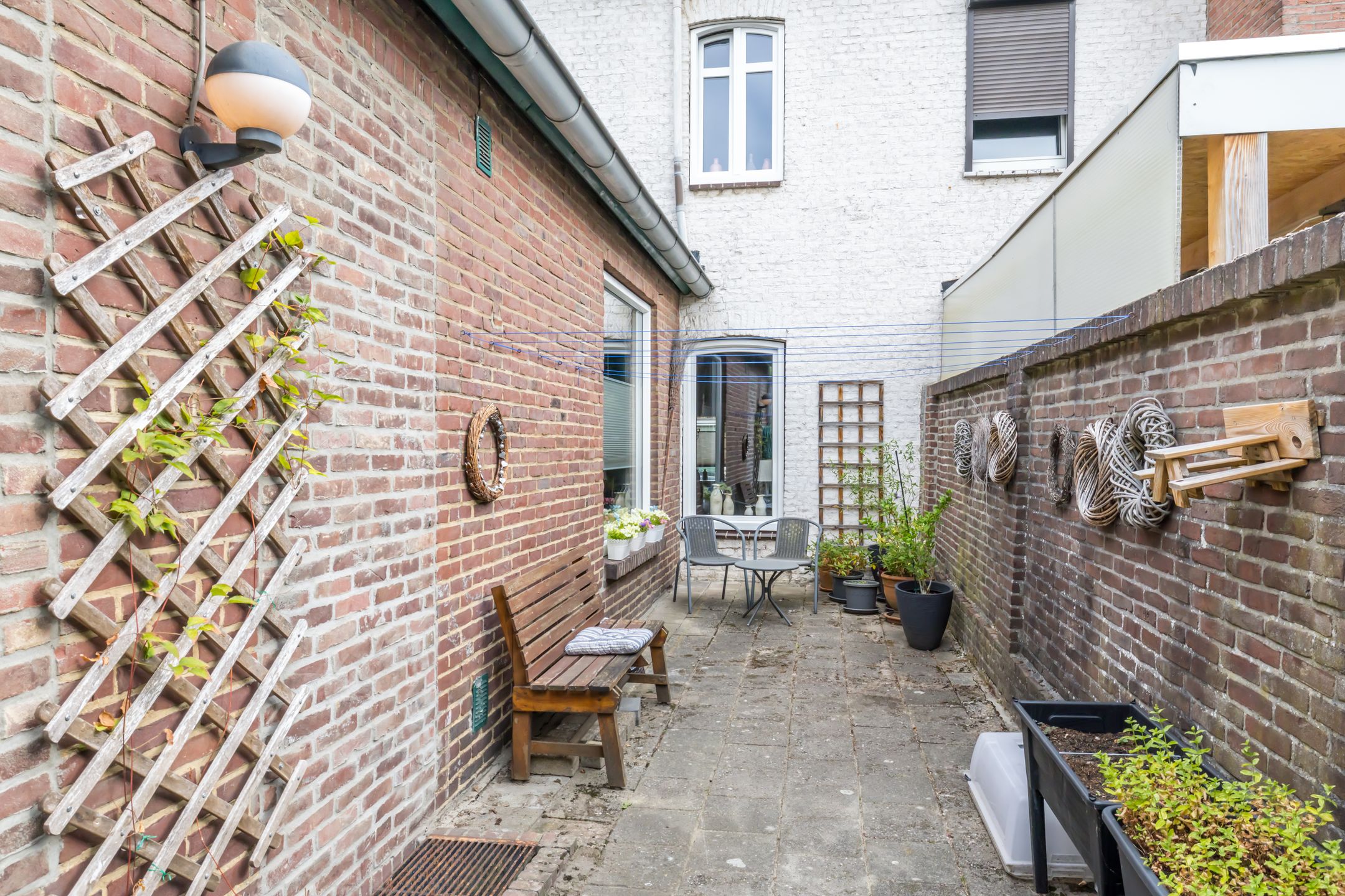 Photo 39 of Overbroekerstraat 25