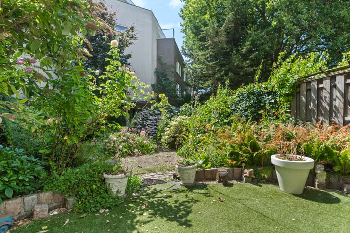Tussenwoning te koop: Huijgensstraat 26, 'S-Gravenhage