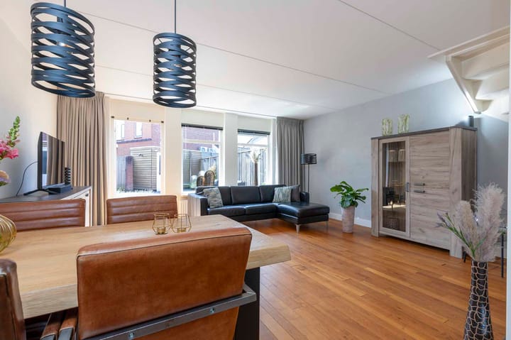 Tussenwoning te koop: Look 33, Oldenzaal