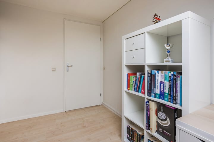 Tussenwoning te koop: Vogelwikke 9, Meppel