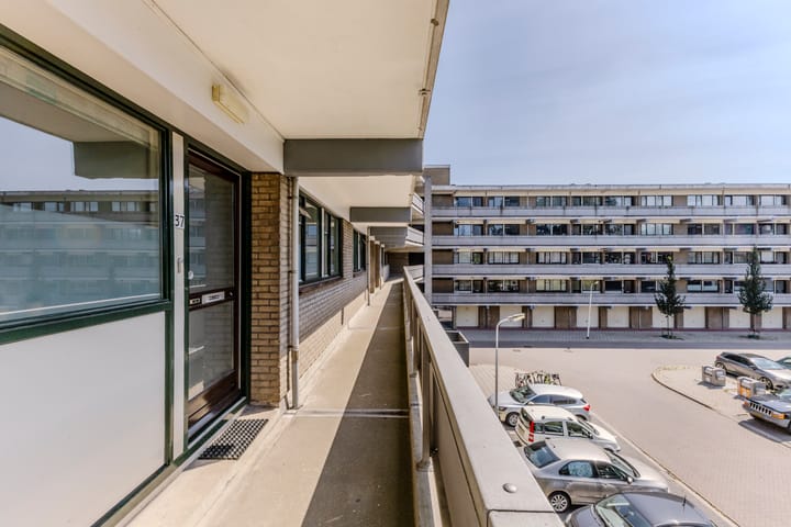 Appartement te koop: Claude Monetstraat 37, Zaandam