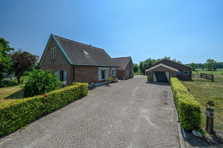 Vrijstaande woning te koop: Schras 83, Ederveen
