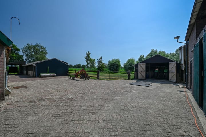 Vrijstaande woning te koop: Schras 83, Ederveen
