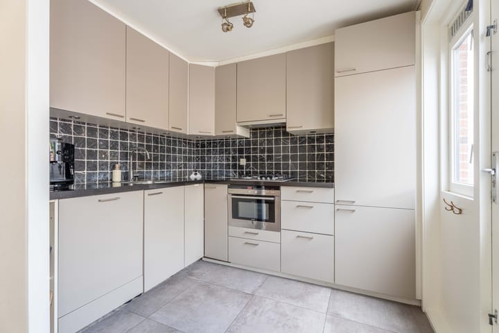 Tussenwoning te koop: Lupine 42, Rijnsburg
