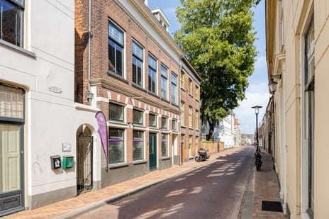 St. Walburgstraat thumbnail