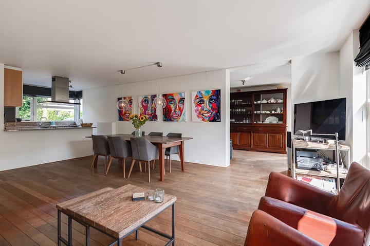 Tussenwoning te koop: W.J. van der Hooftstraat 33, Meteren