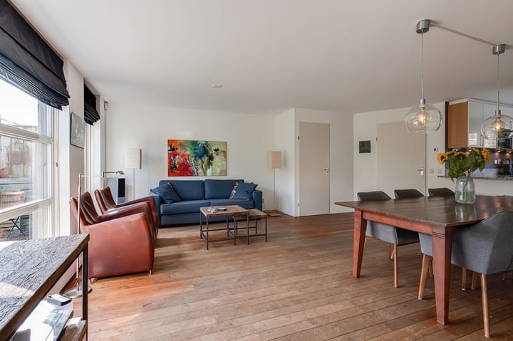 Tussenwoning te koop: W.J. van der Hooftstraat 33, Meteren
