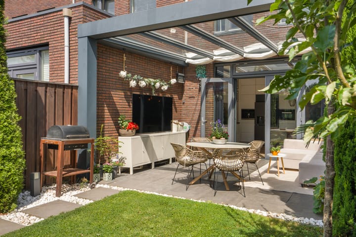 Tussenwoning te koop: IJssellaan 52A, Arnhem