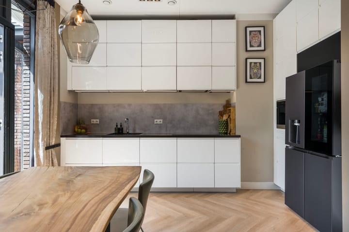 Tussenwoning te koop: IJssellaan 52A, Arnhem