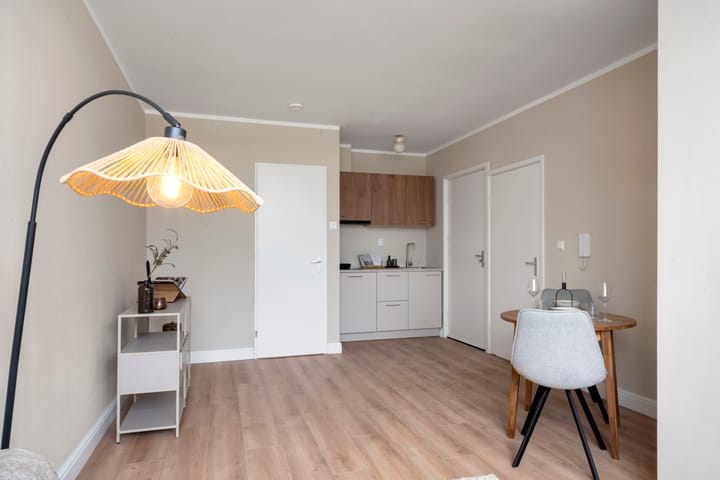 Studio te koop: Regentesselaan 354A, 'S-Gravenhage