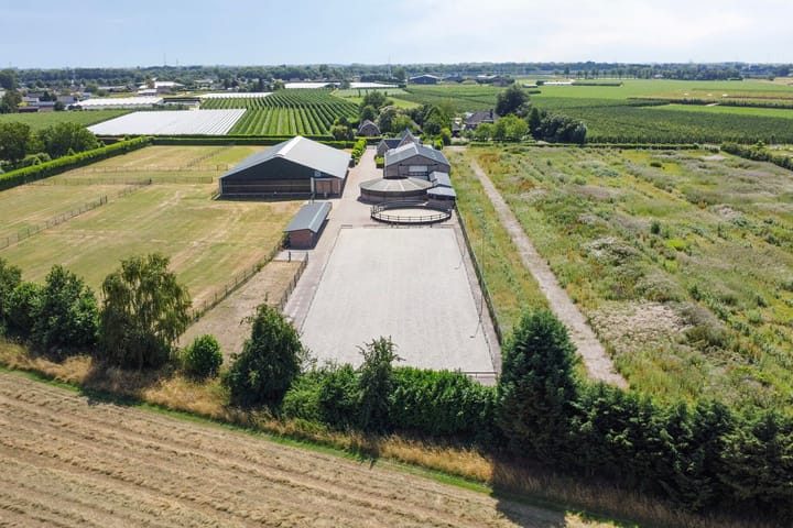 Vrijstaande woning te koop: Rijsakkerweg 14, Tiel