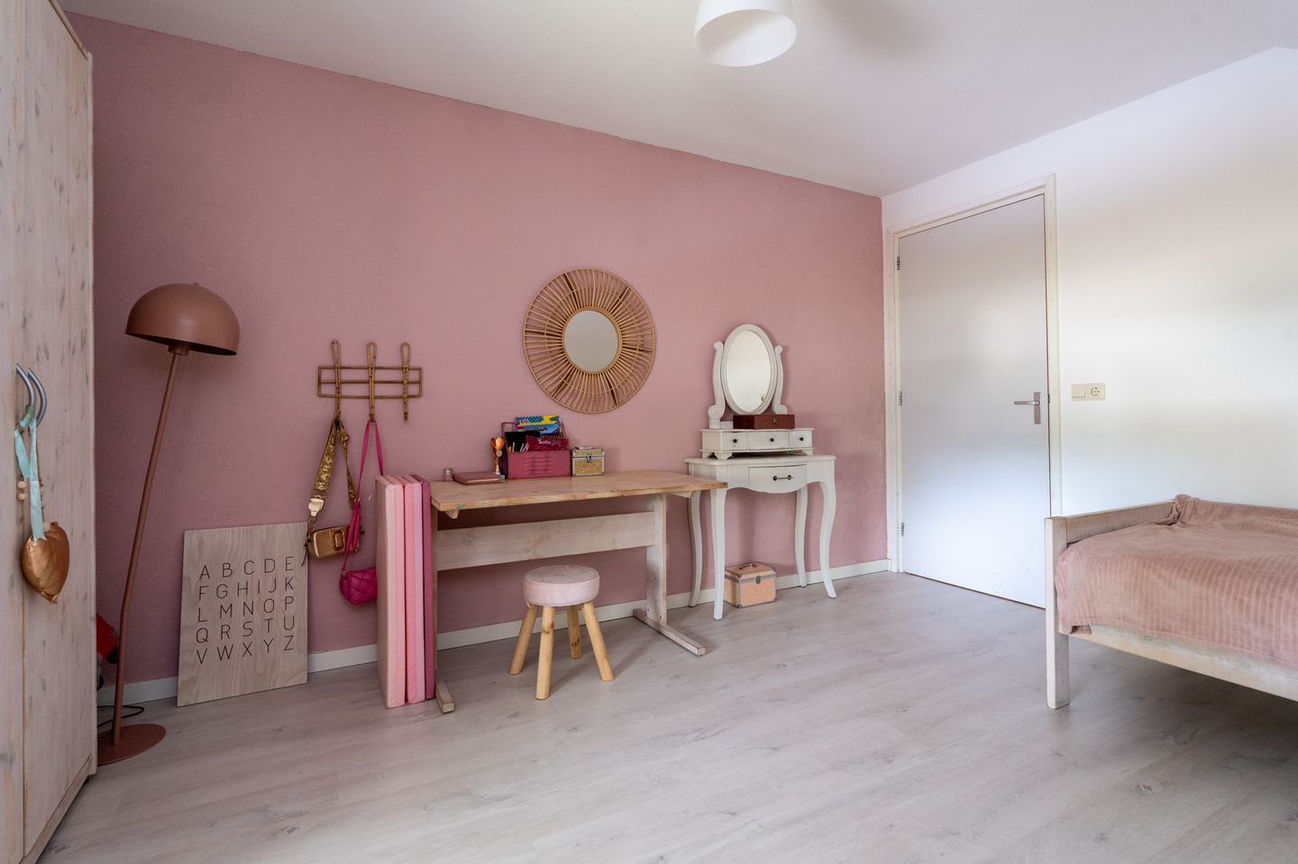 Photo 35 of Hendrik Westerstraat 2
