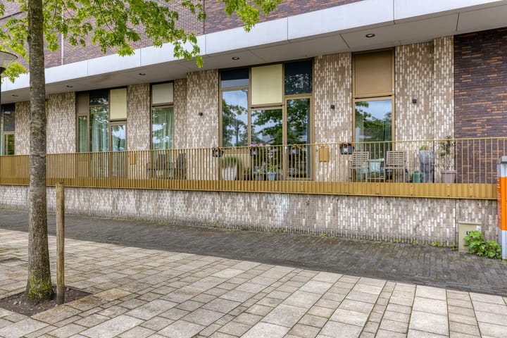 Foto 2 van Eemlaan 1