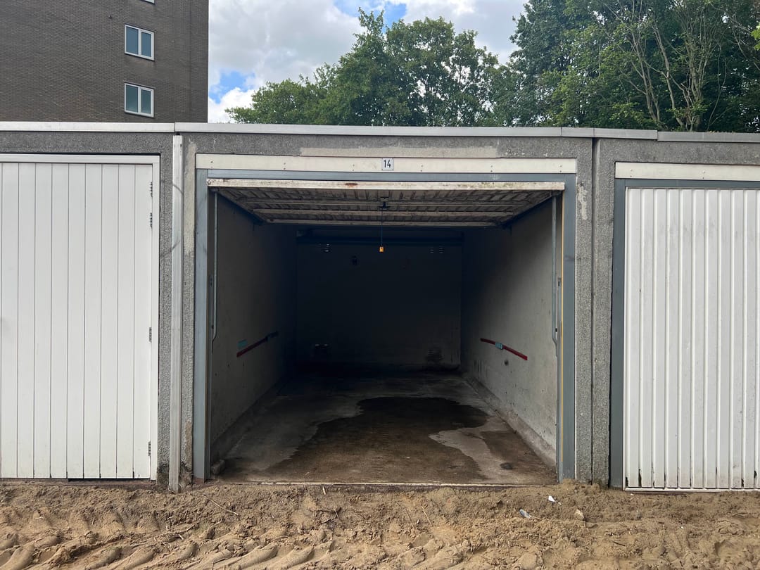 Photo 1 of Van Zuijlenstraat 109 G 014
