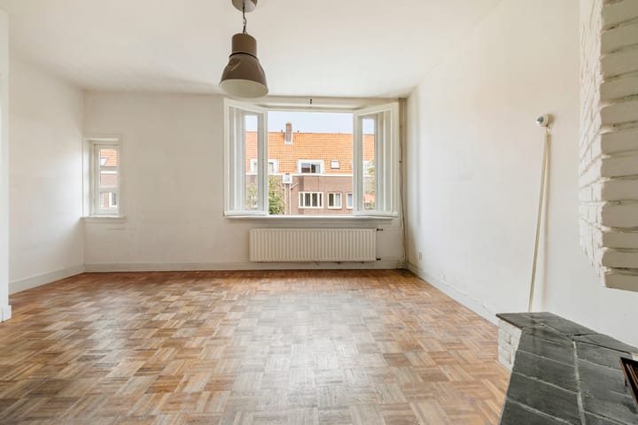 Appartement te koop: Mr. P.N. Arntzeniusweg 68-1, Amsterdam