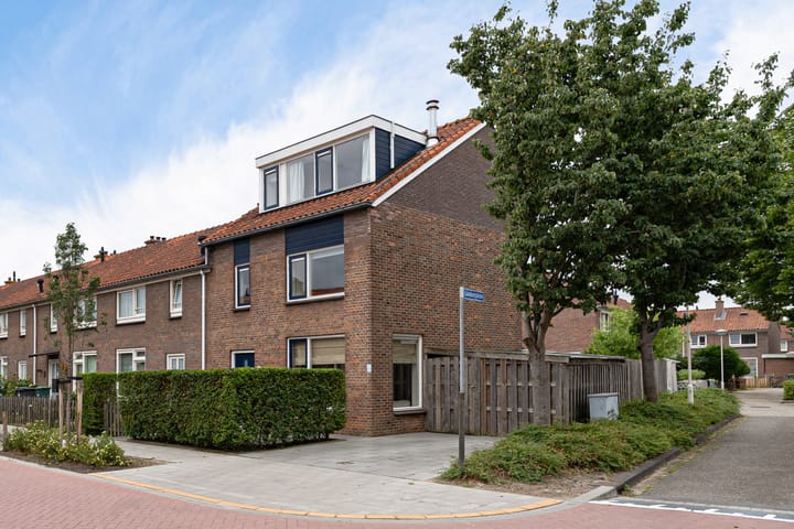 Hoekwoning te koop: Cornelis van Eerdenstraat 21, Zoetermeer