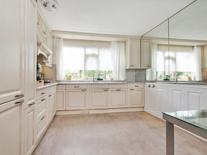 Hoekwoning te koop: Geraniumlaan 111, Badhoevedorp