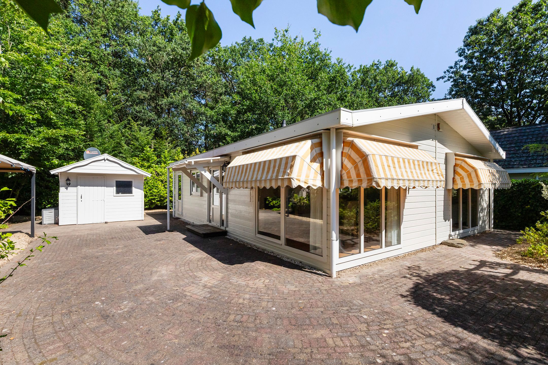2-bedroom freehold villa in Beekbergen — photo 1 of 5