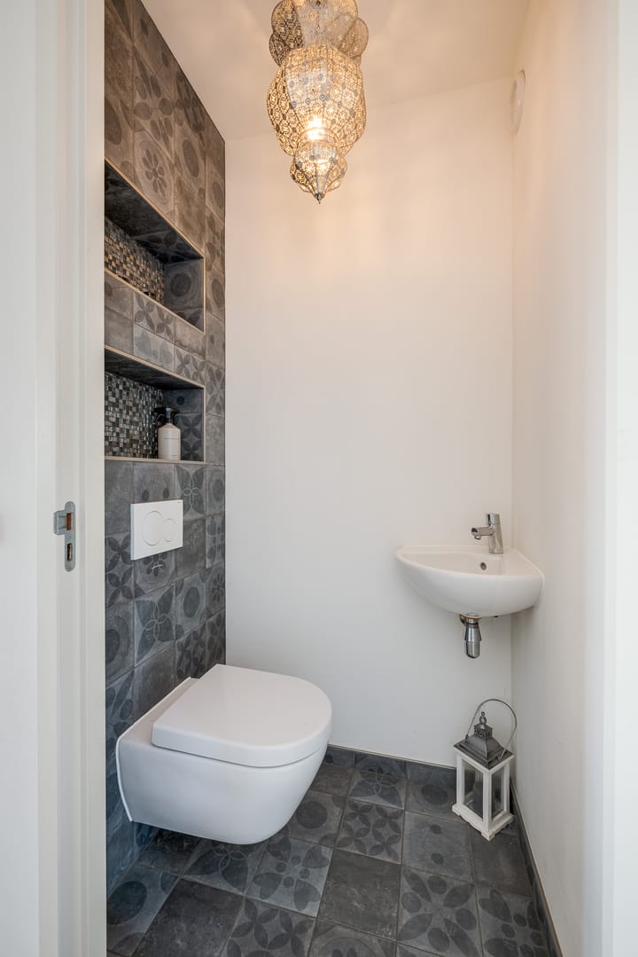 Tussenwoning te koop: Aalscholver 2, Leimuiden