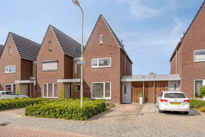 Tussenwoning te koop: Hageheld 30, Someren