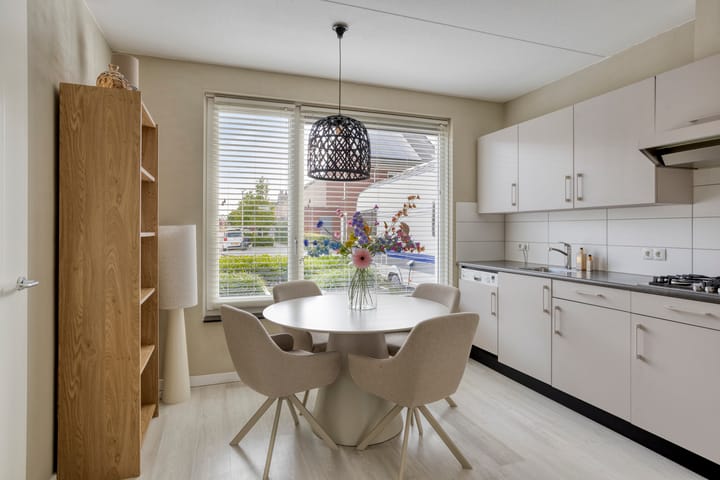 Tussenwoning te koop: Hageheld 30, Someren