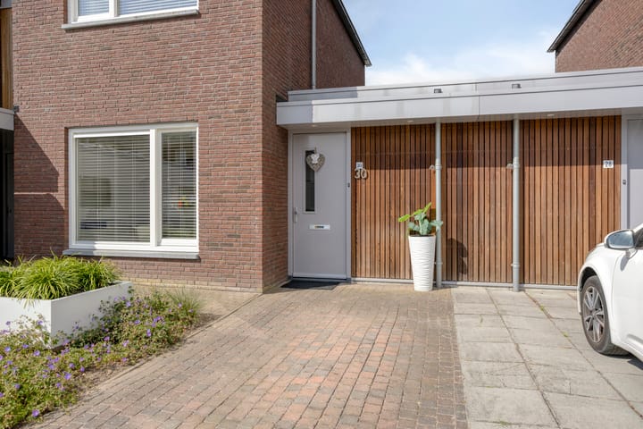 Tussenwoning te koop: Hageheld 30, Someren