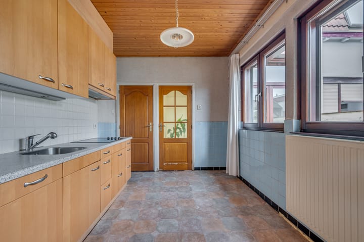 Tussenwoning te koop: Tegelseweg 163, Venlo