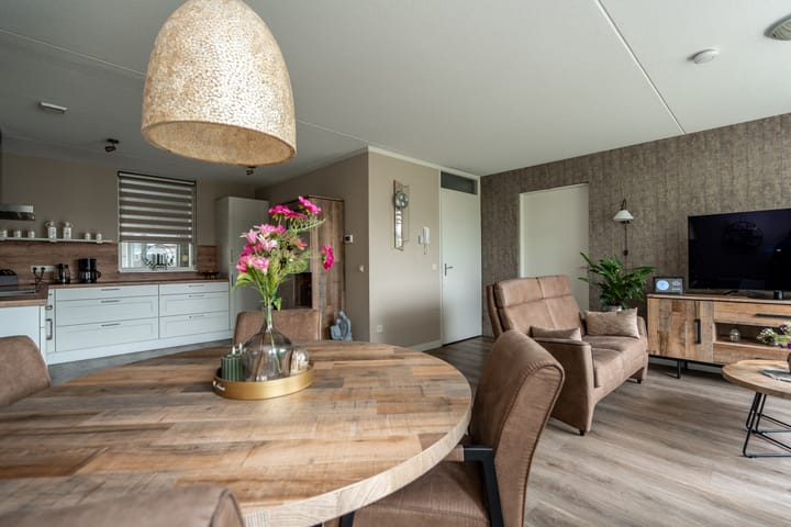 Appartement te koop: Marktstraat 81A, Musselkanaal