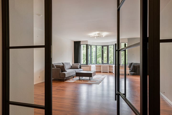 Appartement te huur: Bezuidenhoutseweg 351B, 'S-Gravenhage