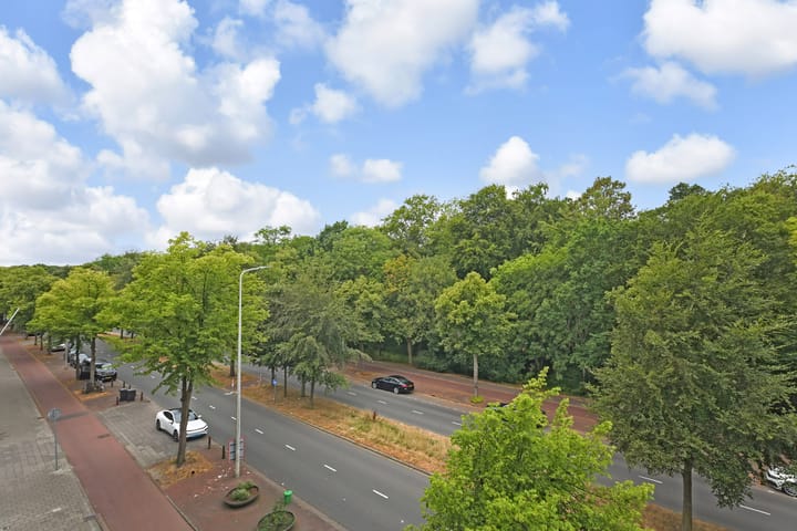 Appartement te huur: Bezuidenhoutseweg 351B, 'S-Gravenhage