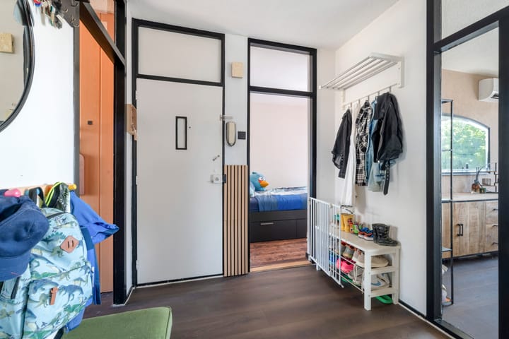 Appartement te koop: Zonnebloemstraat 198, Zwijndrecht