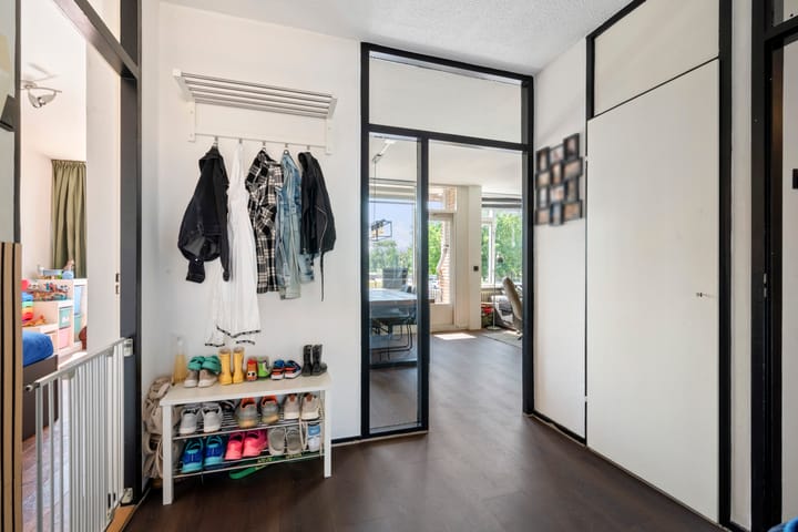 Appartement te koop: Zonnebloemstraat 198, Zwijndrecht