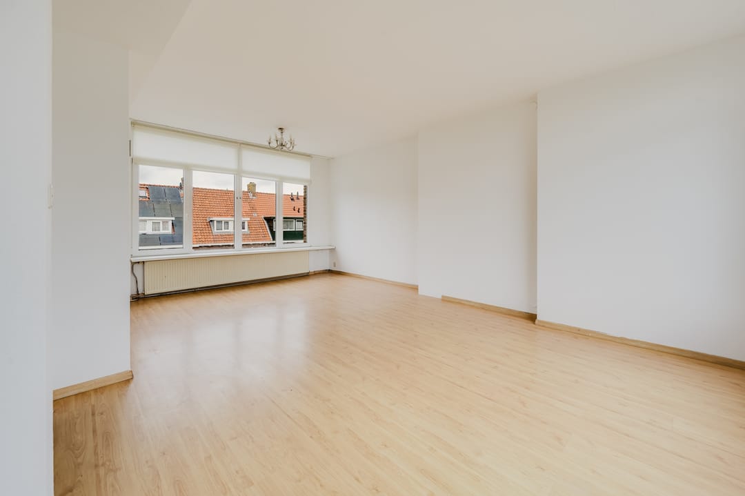 Photo 13 of Zestienhovensekade 43-F