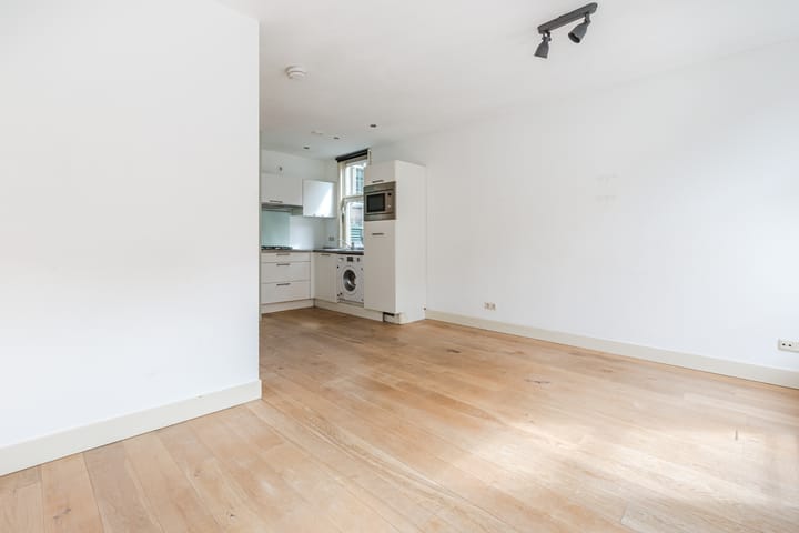 Studio te koop: Albert Cuypstraat 239-1V, Amsterdam