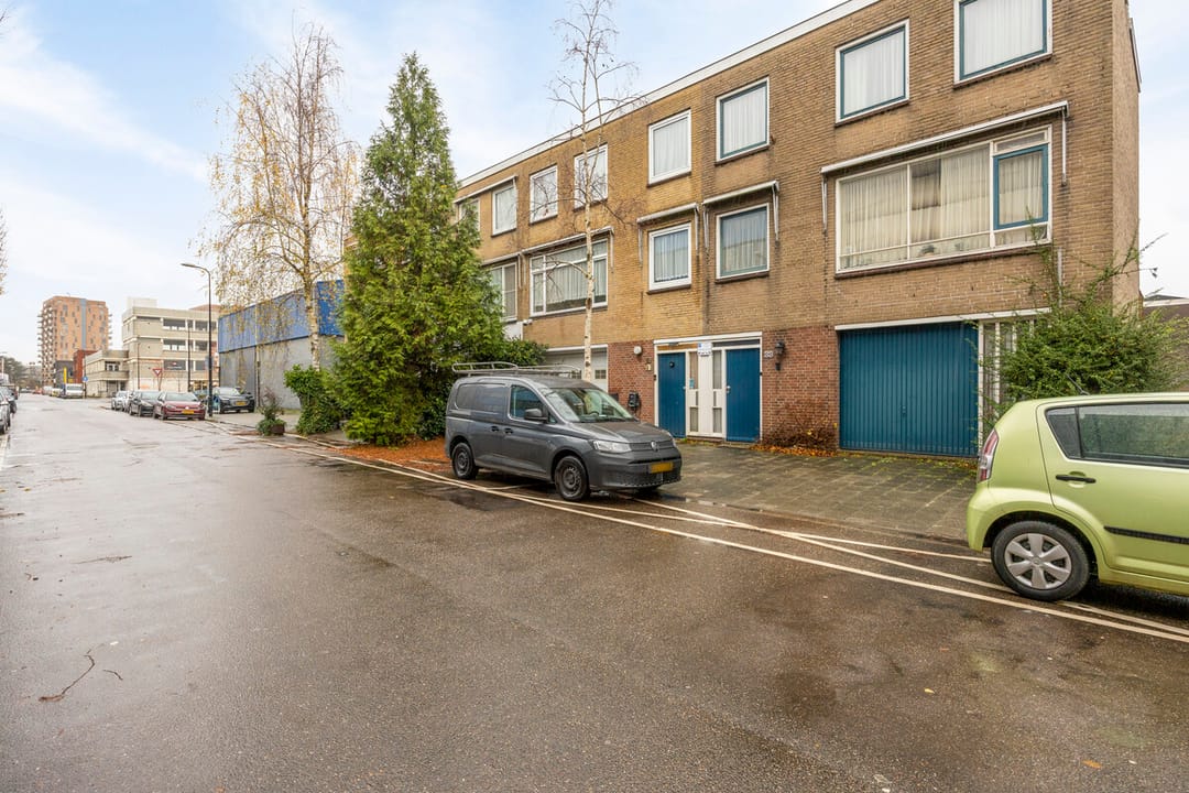 Photo 32 of Frijdastraat 31