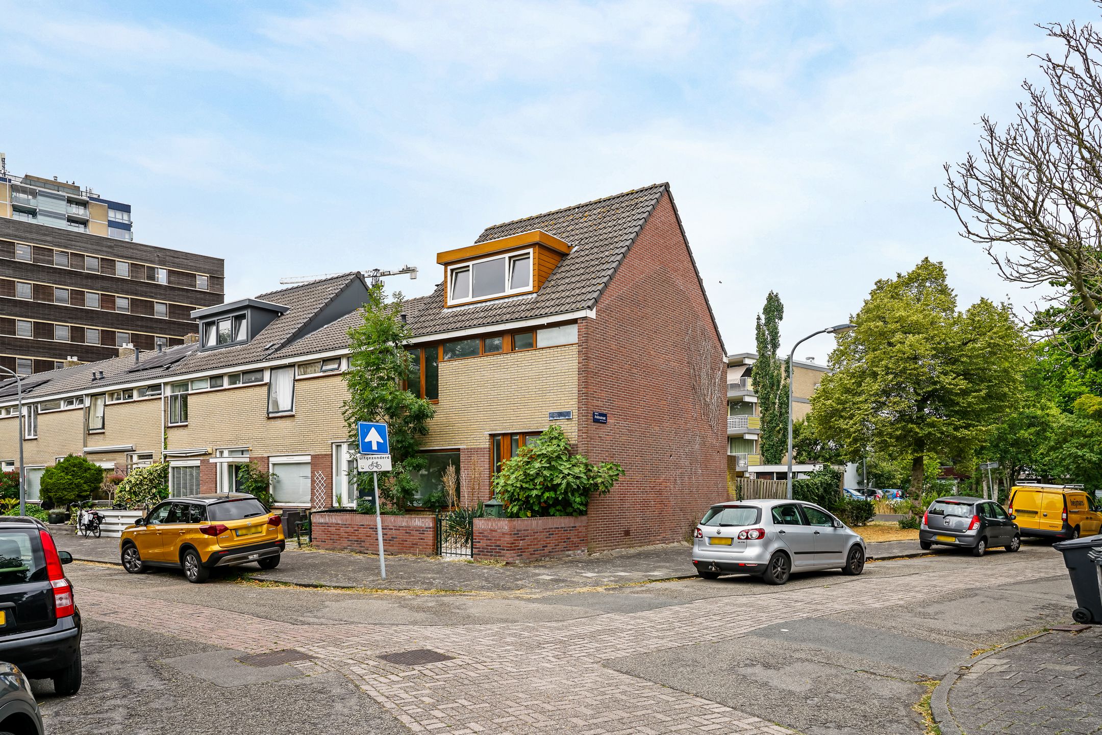 Foto 3 van Heldringstraat 2