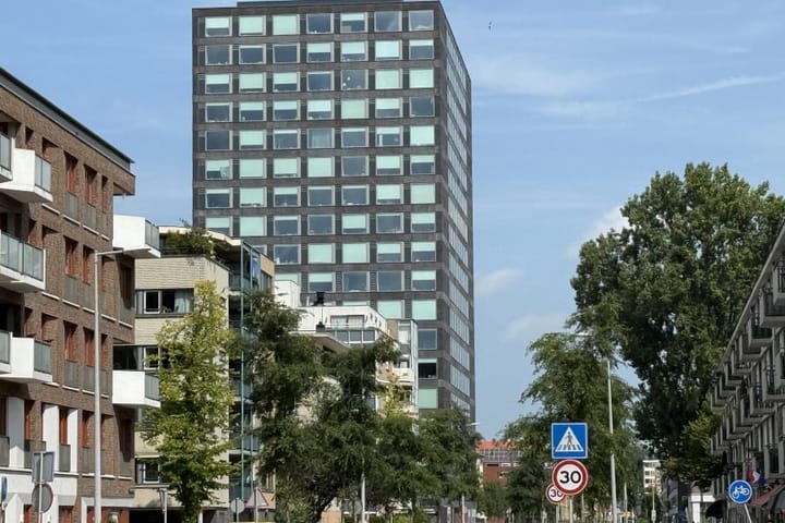 Studio te huur: August Allebéplein 880, Amsterdam