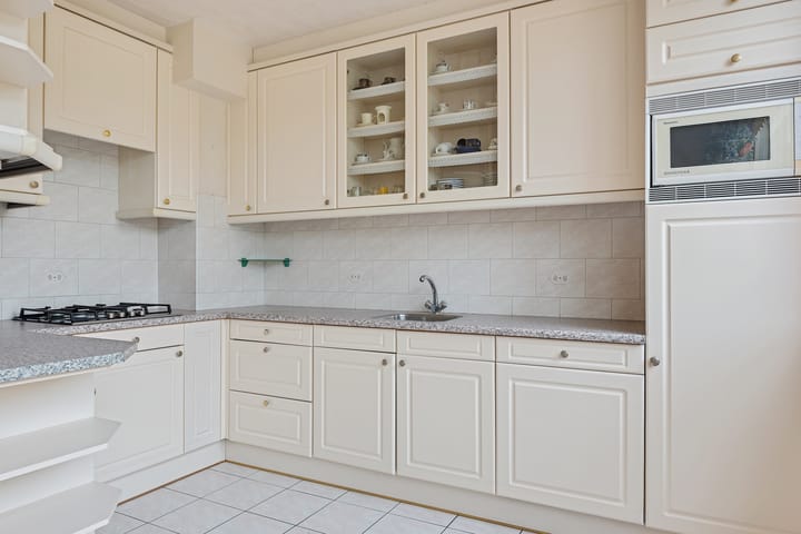 Tussenwoning te koop: Baetenburg 79, Heiloo