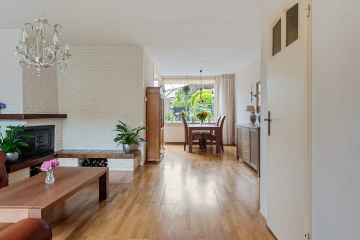 Tussenwoning te koop: Baetenburg 79, Heiloo