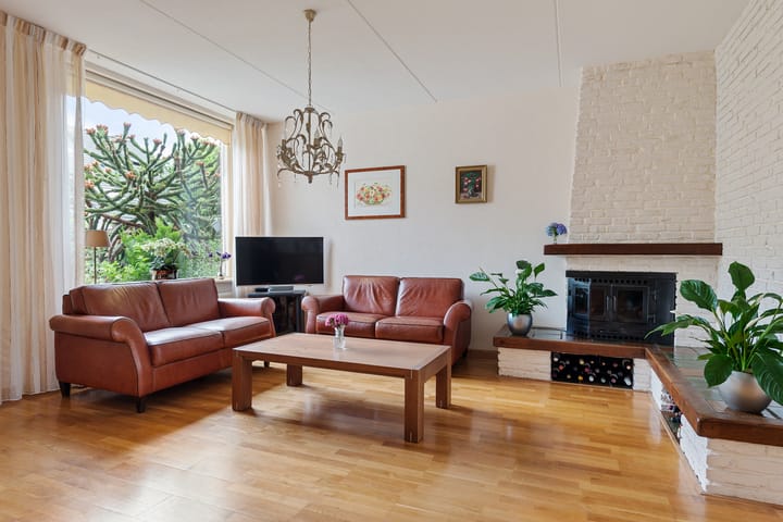 Tussenwoning te koop: Baetenburg 79, Heiloo