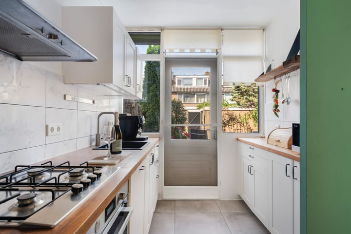 Tussenwoning te koop: Oudlaan 20, Pijnacker