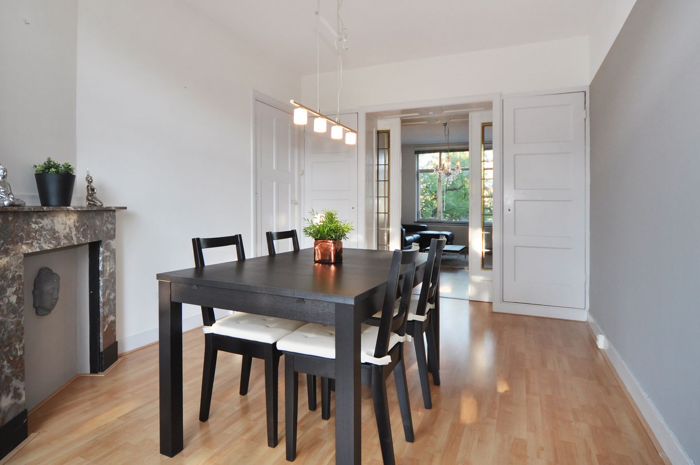 Photo 10 of Van der Hoopstraat 57