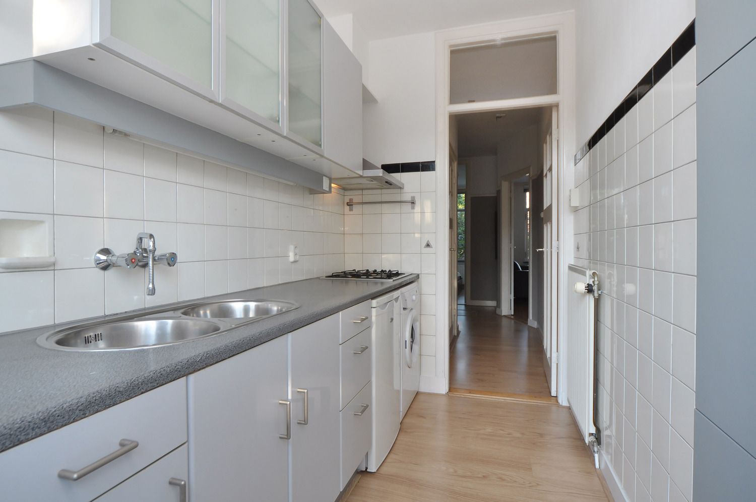Photo 12 of Van der Hoopstraat 57