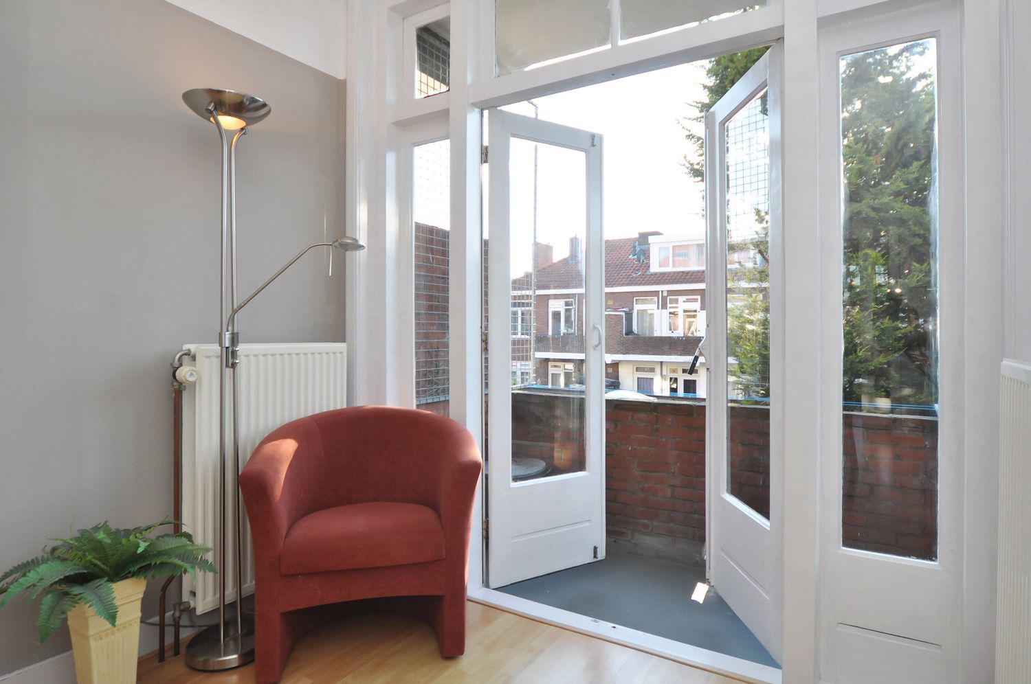 Photo 9 of Van der Hoopstraat 57
